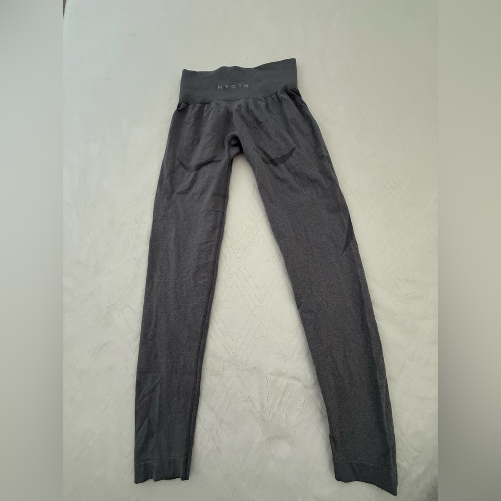 NVGTN Seamless Charcoal Leggings Size Small
